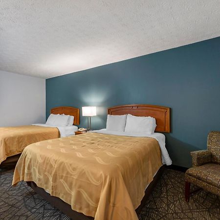 Quality Inn Austintown-Youngstown West Buitenkant foto