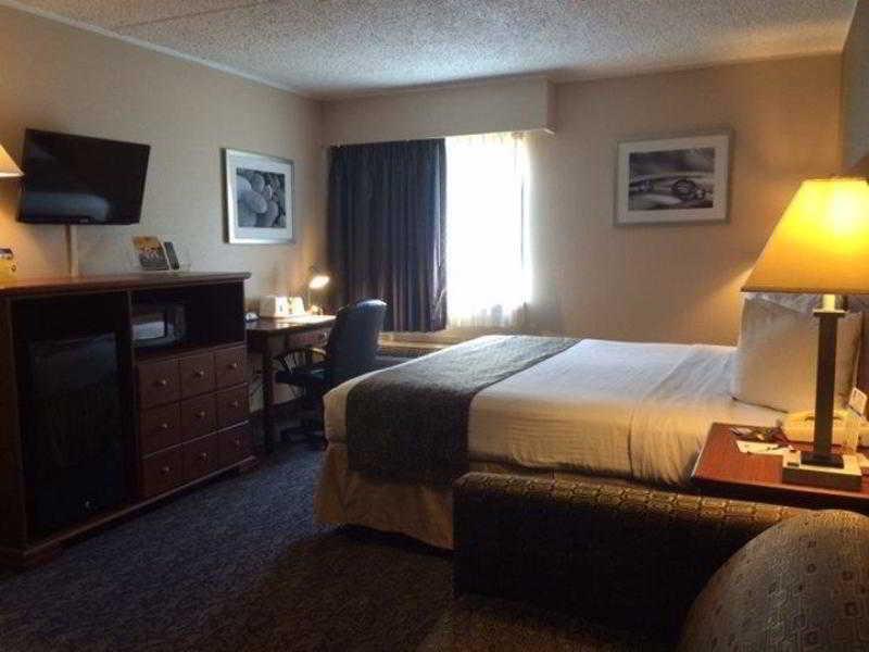 Quality Inn Austintown-Youngstown West Buitenkant foto